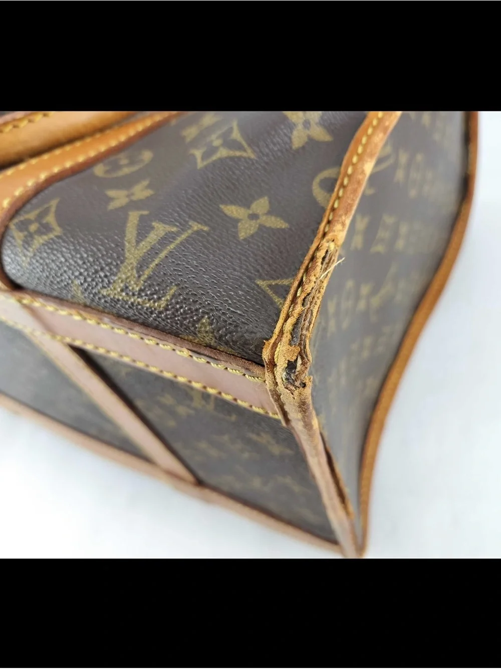 Louis Vuitton Chaussures 40 Brown Monogram Canvas Handbag with Tan Leather Trim